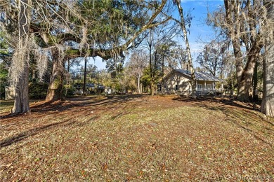Welcome to luxury waterfront living on the infamous Rainbow - photo 46