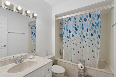 Welcome to this stunning 3-bedroom, 2-bath end unit condo - photo 8