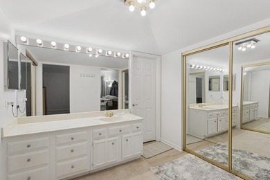 Welcome to this stunning 3-bedroom, 2-bath end unit condo - photo 10