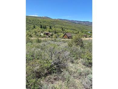This lot has it all. It has great views of the mountains and of - photo 2