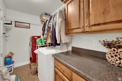 MAIN LEVEL CONDO! Centrally located with plenty of amenities - photo 11