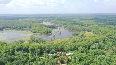 Escape to your own private retreat on the legendary Caddo Lake a - photo 3