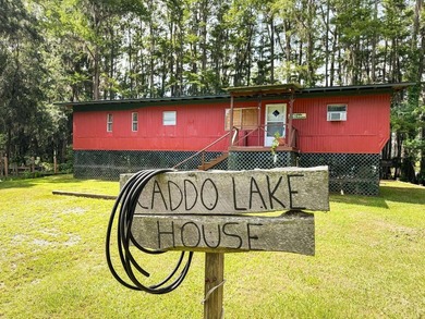 Escape to your own private retreat on the legendary Caddo Lake a - photo 5
