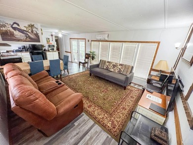 Escape to your own private retreat on the legendary Caddo Lake a - photo 7
