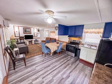 Escape to your own private retreat on the legendary Caddo Lake a - photo 8