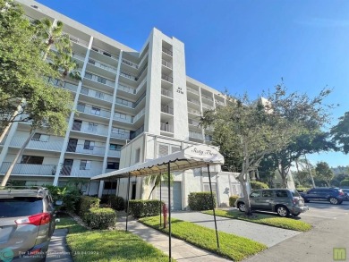 (private lake, pond, creek) Condo For Sale in Pompano Beach Florida