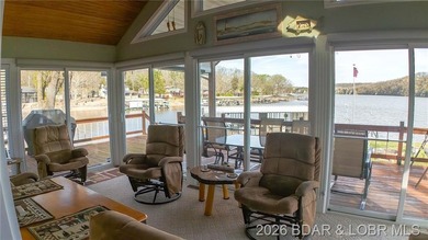 Lakefront living at its finest in this stunning waterfront ranch - photo 12