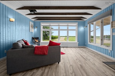 Panoramic ocean views and the understated luxury of a classic - photo 34