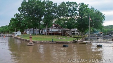 Lakefront living at its finest in this stunning waterfront ranch - photo 41