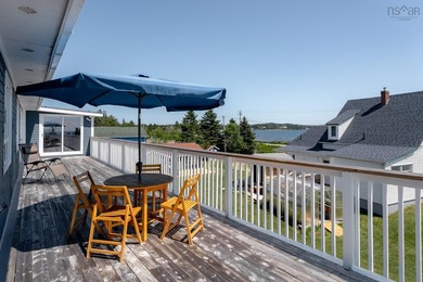 Panoramic ocean views and the understated luxury of a classic - photo 44