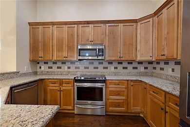 Welcome to 3315 Double Eagle Lane, where low-maintenance living - photo 11