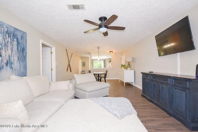 Lake Martin living made easy Warm, inviting, and fully - photo 11
