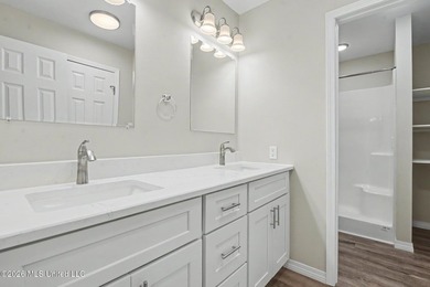 Beautifully updated 3-bedroom, 2-bath home tucked away on a - photo 11