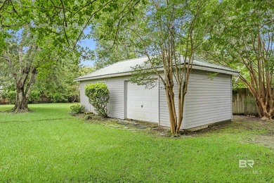 Amazing 3-bedroom, 2-bath home located near the cusp of Perdido - photo 12