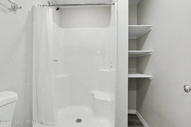Beautifully updated 3-bedroom, 2-bath home tucked away on a - photo 12