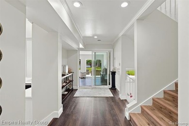 Stunning Luxury Lakefront Home on Belleville Lake Experience the - photo 15