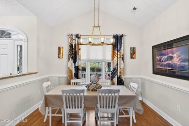 MOTIVATED SELLERS -- bring all offers! Beautifully maintained - photo 17
