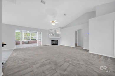 Amazing 3-bedroom, 2-bath home located near the cusp of Perdido - photo 18