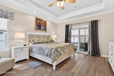 MOTIVATED SELLERS -- bring all offers! Beautifully maintained - photo 18