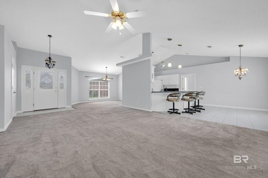 Amazing 3-bedroom, 2-bath home located near the cusp of Perdido - photo 20