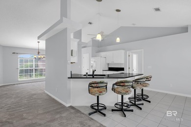 Amazing 3-bedroom, 2-bath home located near the cusp of Perdido - photo 21