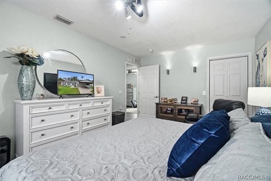 This recently updated interior and decor, well-maintained 3-bed - photo 21