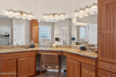 MOTIVATED SELLERS -- bring all offers! Beautifully maintained - photo 22