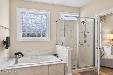 MOTIVATED SELLERS -- bring all offers! Beautifully maintained - photo 23