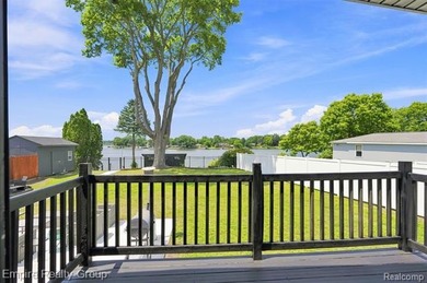 Stunning Luxury Lakefront Home on Belleville Lake Experience the - photo 23