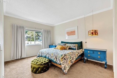 Exceptionally maintained and one of only two units with a rare - photo 23