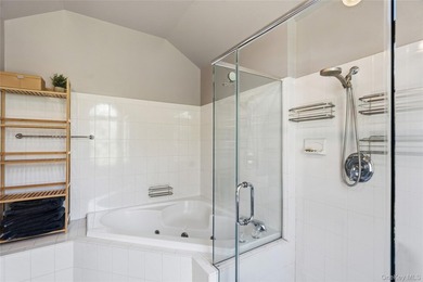 Nestled on a secluded, lushly landscaped three-quarter-acre - photo 24