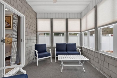 MOTIVATED SELLERS -- bring all offers! Beautifully maintained - photo 25