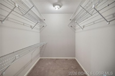 Beautiful Lake Views in this sought after well established - photo 26