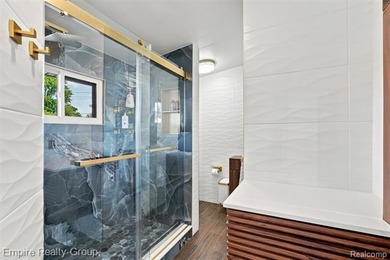 Stunning Luxury Lakefront Home on Belleville Lake Experience the - photo 27