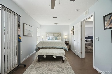 This recently updated interior and decor, well-maintained 3-bed - photo 28