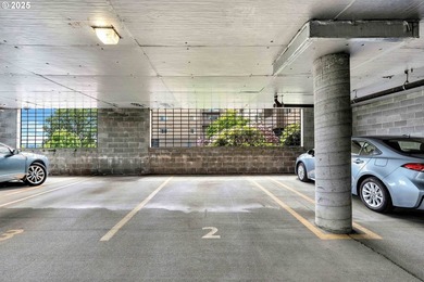 Exceptionally maintained and one of only two units with a rare - photo 28
