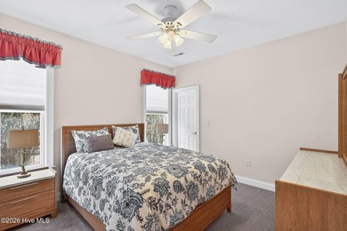 MOTIVATED SELLERS -- bring all offers! Beautifully maintained - photo 29