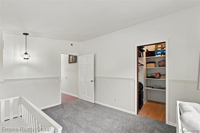 Stunning Luxury Lakefront Home on Belleville Lake Experience the - photo 29