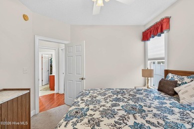 MOTIVATED SELLERS -- bring all offers! Beautifully maintained - photo 30