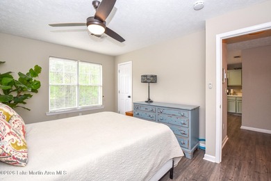 Lake Martin living made easy Warm, inviting, and fully - photo 33
