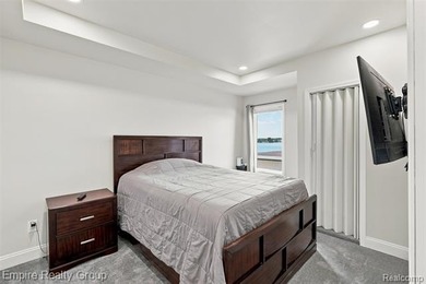 Stunning Luxury Lakefront Home on Belleville Lake Experience the - photo 36