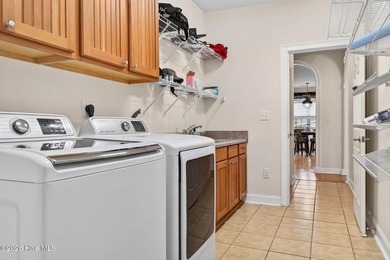 MOTIVATED SELLERS -- bring all offers! Beautifully maintained - photo 37