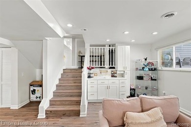 Stunning Luxury Lakefront Home on Belleville Lake Experience the - photo 41