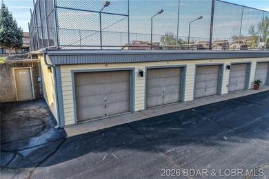 Beautiful Lake Views in this sought after well established - photo 49