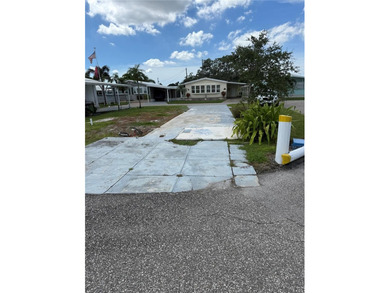 Manatee River Lot For Sale in Palmetto Florida