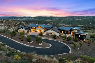 Dubbed the Water-Earth-Sky Villa by the renowned architectural - photo 2