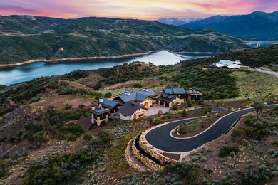 Dubbed the Water-Earth-Sky Villa by the renowned architectural - photo 4