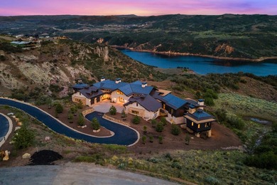 Dubbed the Water-Earth-Sky Villa by the renowned architectural - photo 5