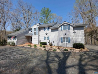 Lake Home For Sale in Palmyra, Virginia