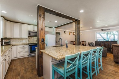 Welcome to 3701 Waldron Road! This renovated 3 bedroom, 2 - photo 13